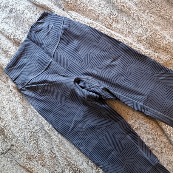 Gymshark Elevate Leggings - Picture 2 of 9